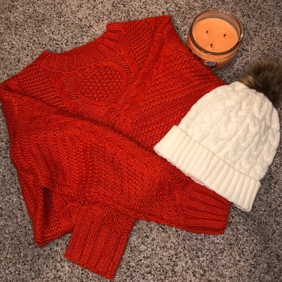 SOLD Soft Cable Knit Sweater - Picture 7 of 7